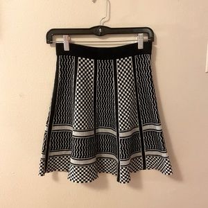BCBGMAXAZRIA Patterened A-Line Skirt